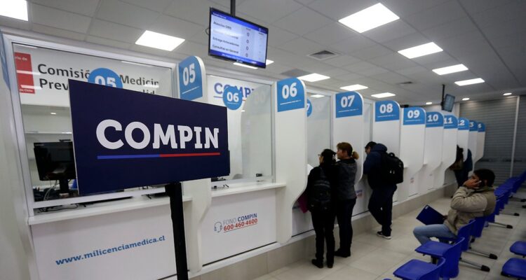 Compin rechaza licencias médicas a denunciante de Monsalve: podría tener que devolver los pagos