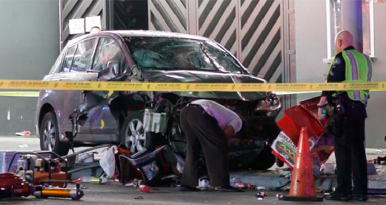 Conductor atropella a más de 30 personas en Hollywood