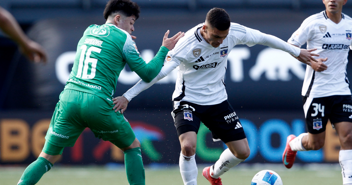 Lucas Cepeda jugando en Colo Colo