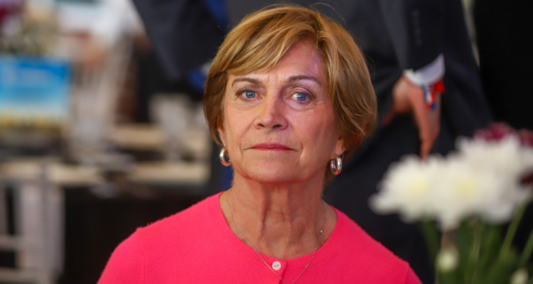 Matthei anuncia querella por campaña sucia y no compromete apoyo a Kast: “Me han tratado de destruir”