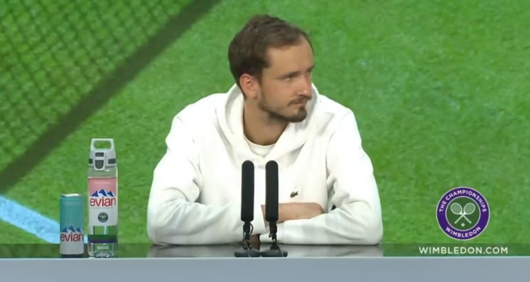 La incredulidad de Medvedev ante nivel de su rival en Wimbledon: “Por qué no juega así todos los días?