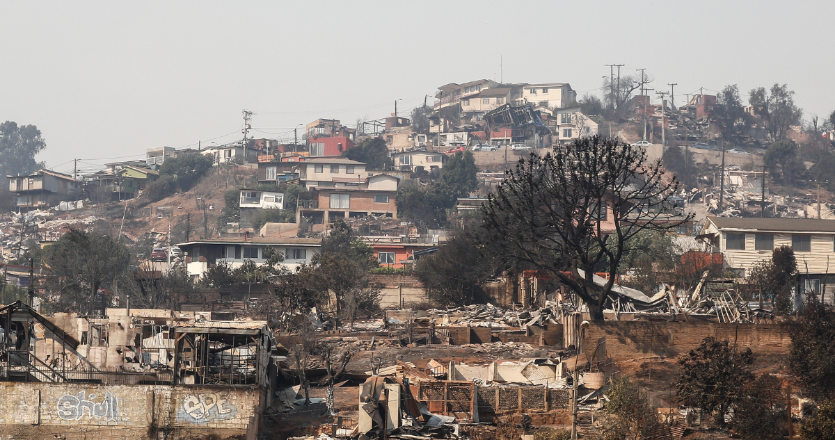 Escombros de megaincendio por fin de la investigación
