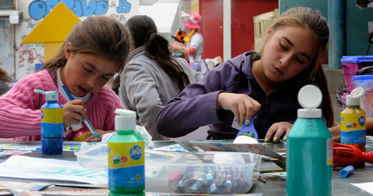 Niños jugando