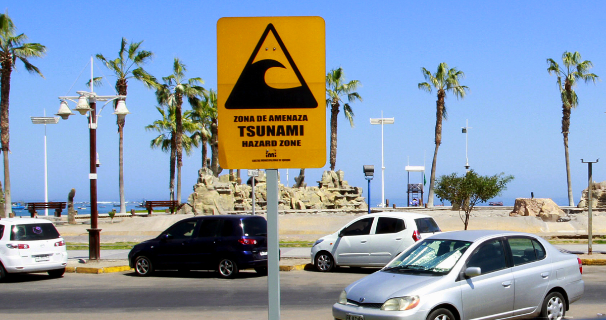 NOAA y SHOA emiten aviso por amenaza de tsunami para costas de Chile tras terremoto 8.7 en Rusia