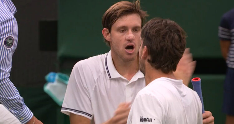 Norrie discutiendo con Jarry en Wimbledon