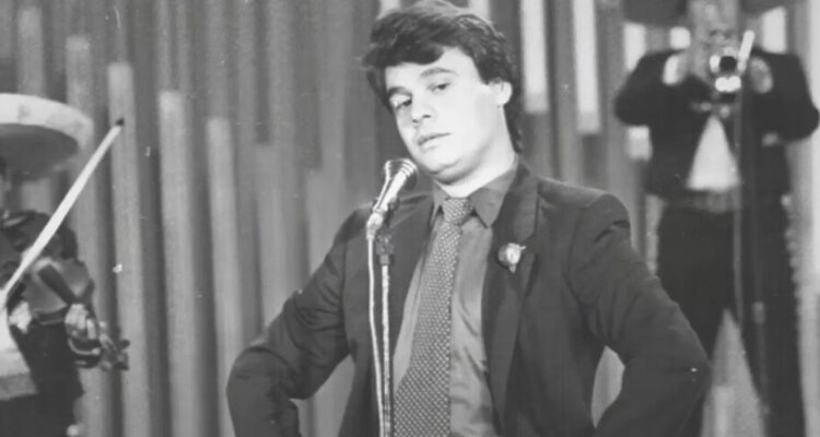“Nunca había amado así”: Lanzan canción de culto de Juan Gabriel como nunca antes la escuchaste