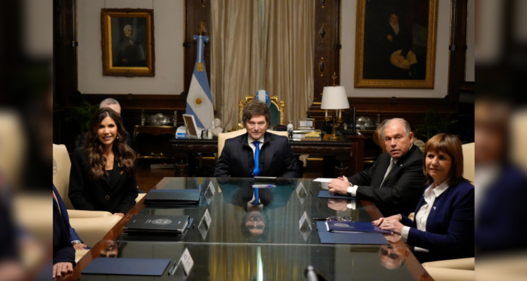 Milei recibe en Buenos Aires a Kristi Noem, secretaria de Seguridad nacional de EEUU