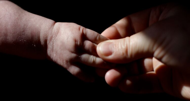 Declaran culpable a padre que mató a hija de 45 días de vida y golpeó brutalmente a otros dos hijos