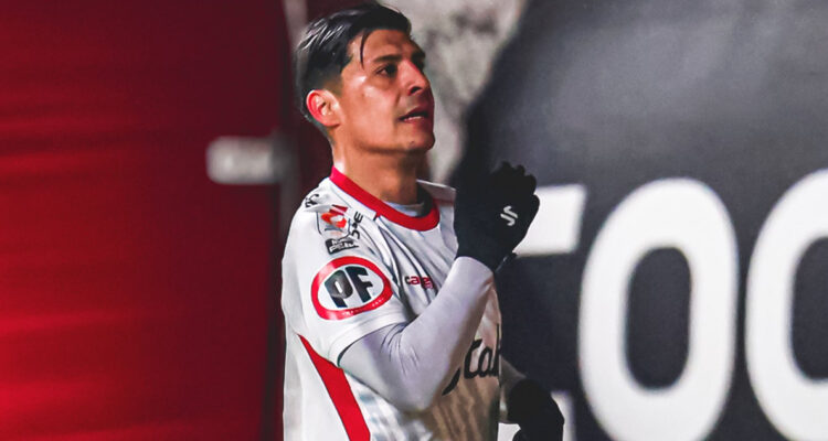 pato-rubio-celebra-el-gol-de-nublense-ante-limache