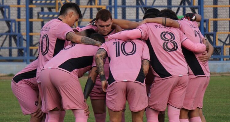 Presidente de Santiago City amenazó a árbitra en la Segunda División.