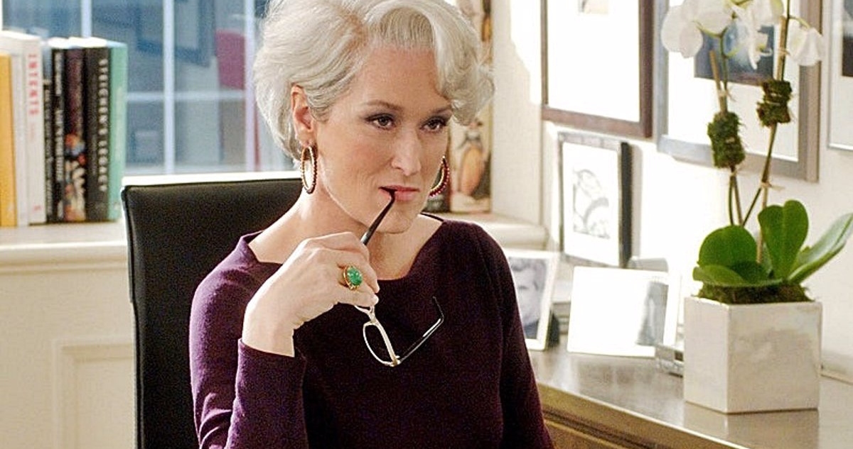 Primeras imágenes (y look) de Meryl Streep como Miranda Priestly en “El diablo viste a la moda 2”