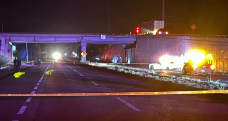 Hallan veinte cuerpos, cinco decapitados, en una carretera del estado de Sinaloa, México