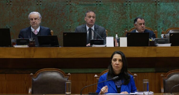 Avanza proyecto que crea el Servicio de Auditoría Interna de Gobierno: incluye a las FFAA y policías