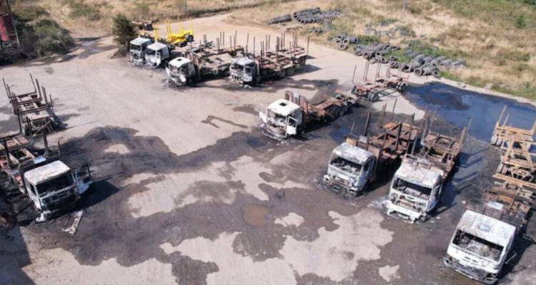 VIDEO | Detienen a tres integrantes de temida Liberación Nacional Mapuche por atentados incendiarios