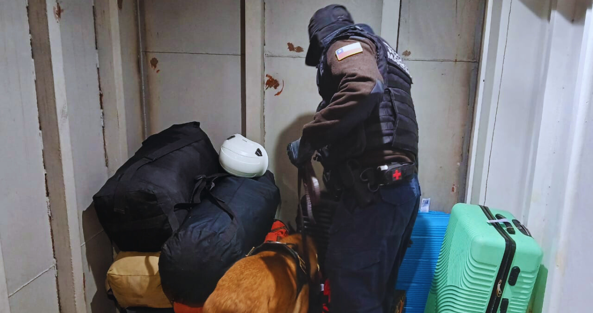 Capitanía de Puerto Quellón refuerza controles para evitar traslado de drogas en barcazas hacia Aysén