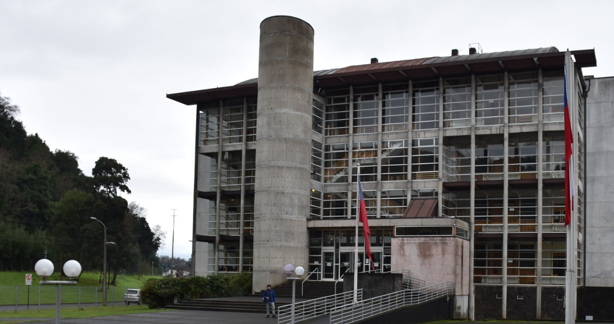 Ratifican prisión preventiva para exfuncionaria del GORE de Temuco por caso Fundaciones