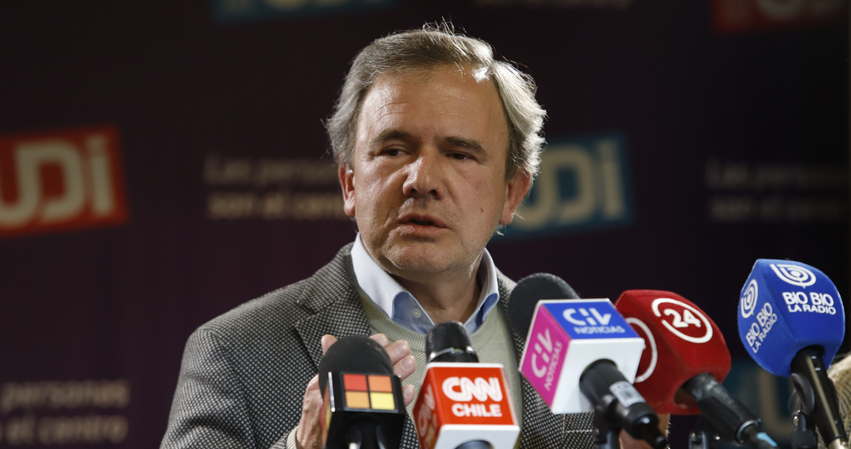 Sanhueza (UDI) por parodia a ministro Cataldo: “A nombre de mi partido pido disculpas por el impasse”