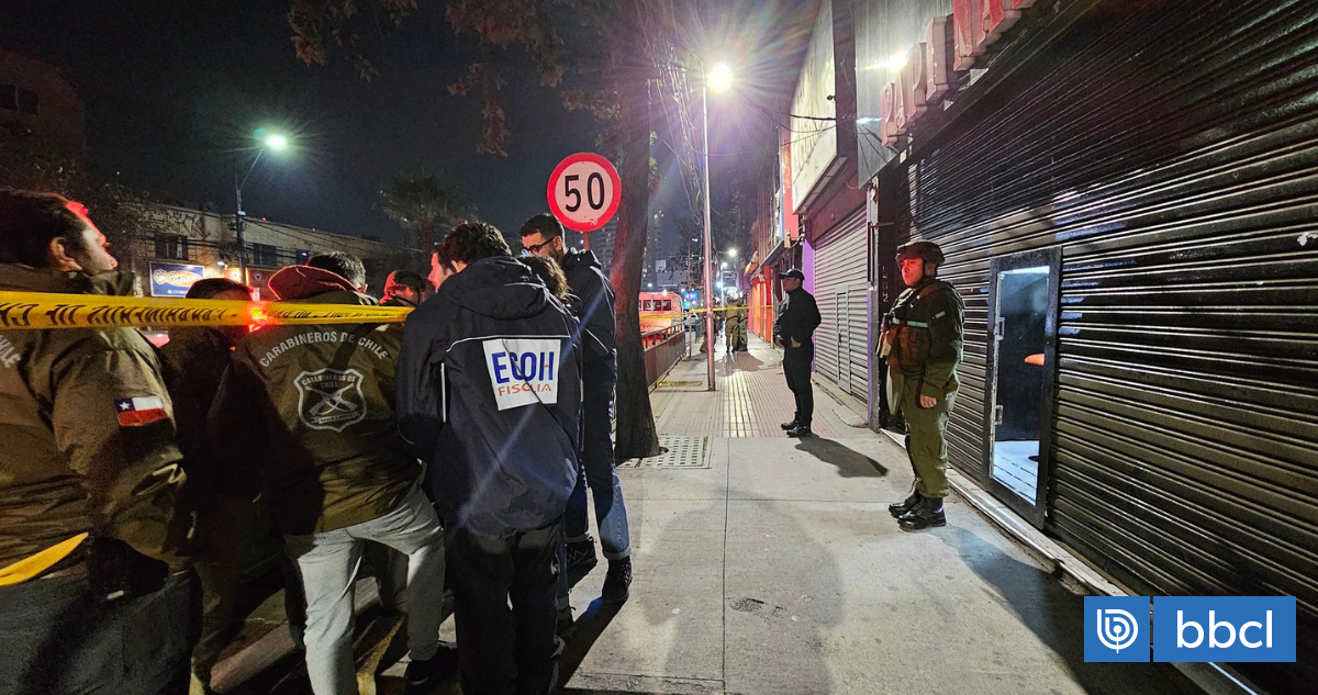 Hombre es asesinado en local de comida rápida de Gran Avenida en La Cisterna