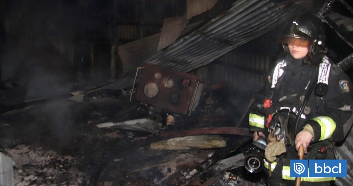 Encuentran cuerpo de anciano de 85 años en los restos de casa incendiada en Padre Las Casas