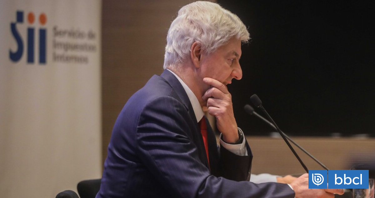 Parlamentarios piden renuncia de director del SII tras denuncia por evadir pago de contribuciones