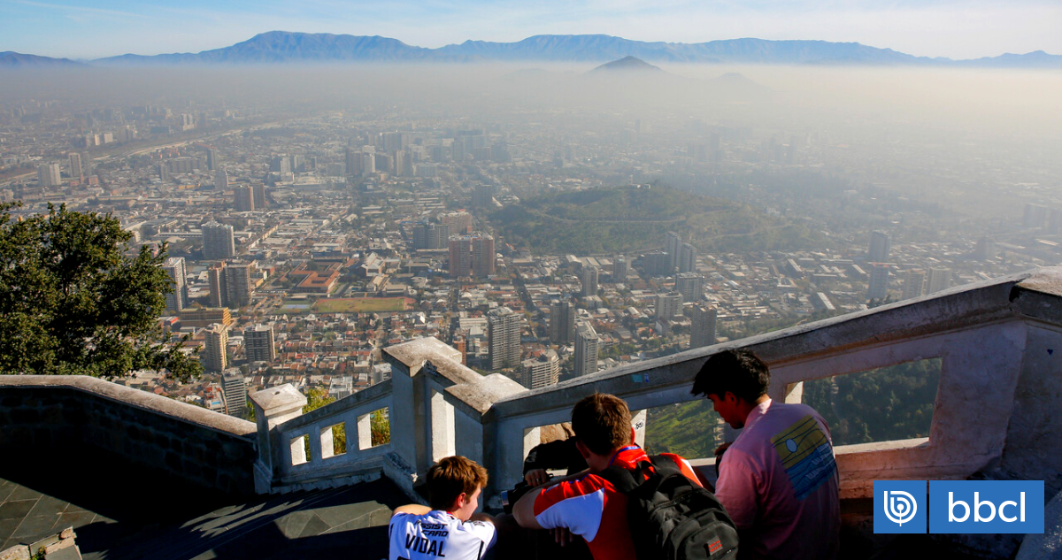 Viernes con Alerta Ambiental para Santiago: revisa la restricción vehicular por mala calidad del aire