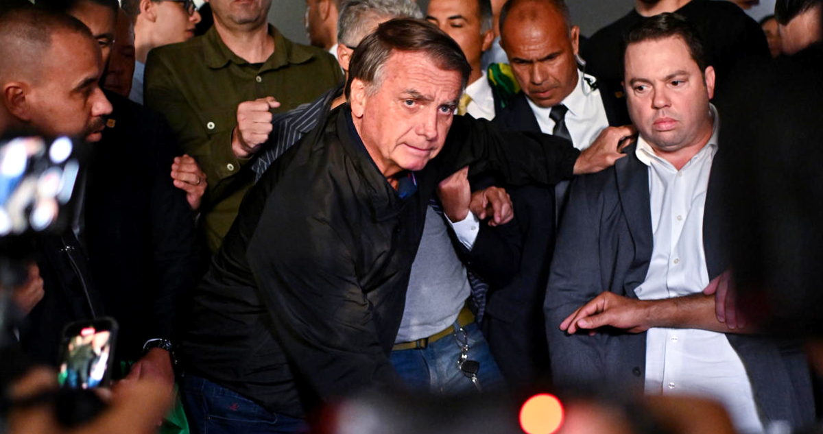 Supremo de Brasil da ultimátum a Jair Bolsonaro para que cumpla cautelar y lo amenaza con cárcel