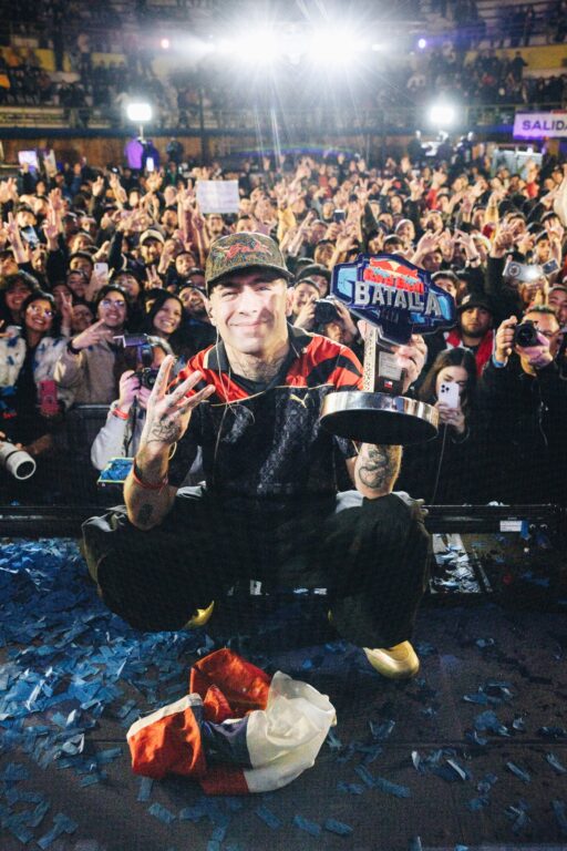 Teorema: "En el freestyle, cabros marginales se respetan más que en cualquier debate político actual"