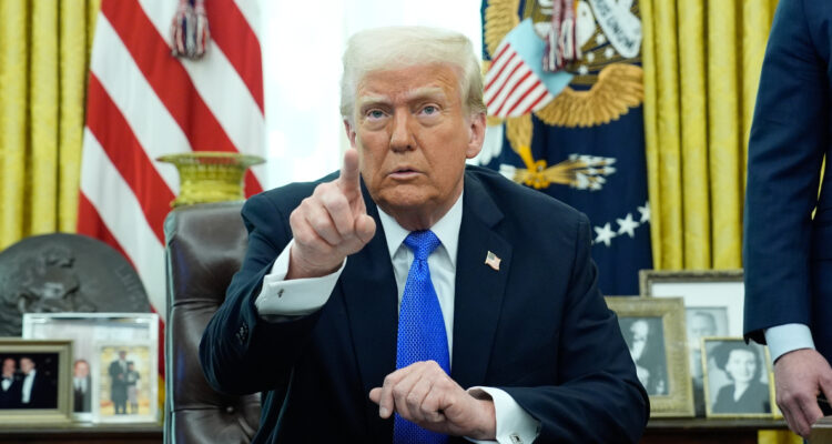 Trump confirma que hay “un 50% de posibilidades o menos” de lograr un acuerdo comercial con Europa