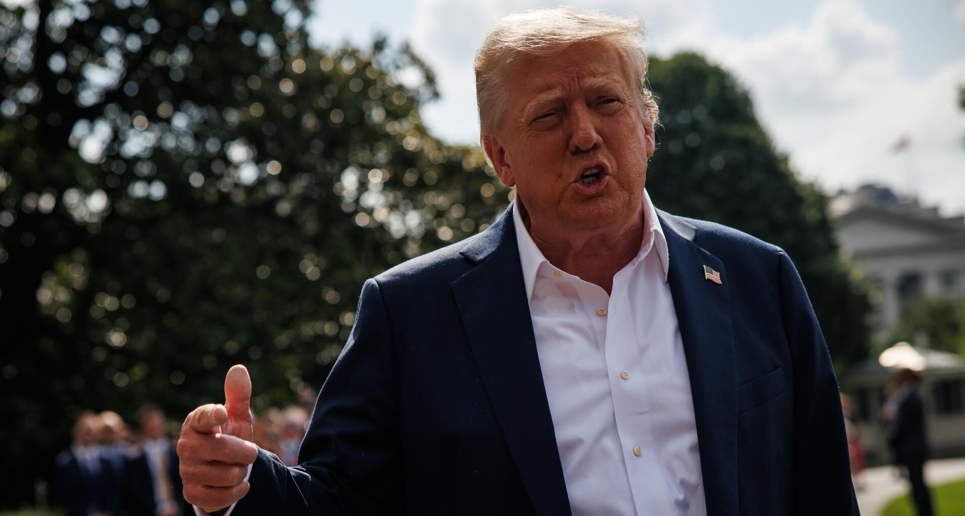 Trump visita Texas tras las devastadoras inundaciones: “Nunca había visto algo así”