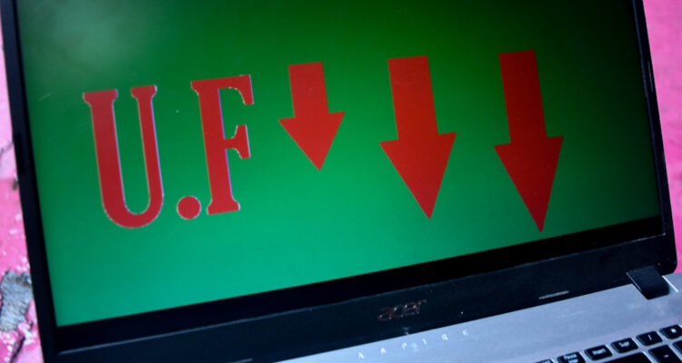 Buena noticia para la billetera: La UF bajará más de $155 ante el IPC negativo de junio