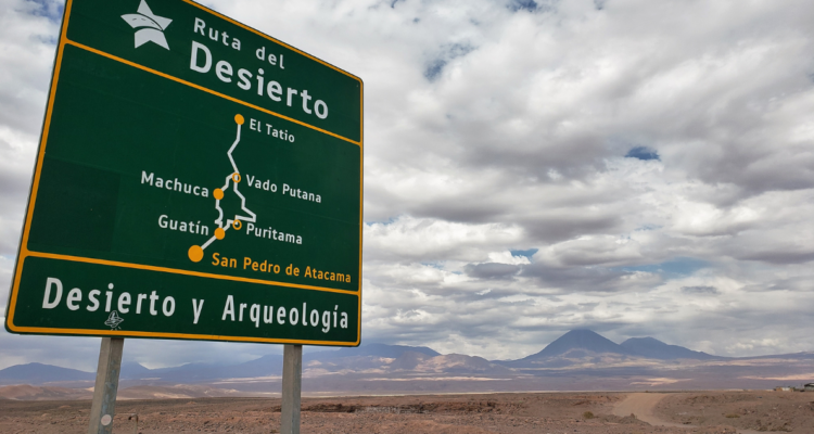 Un fallecido y tres personas lesionadas tras volcamiento en la ruta hacia los Géiseres del Tatio