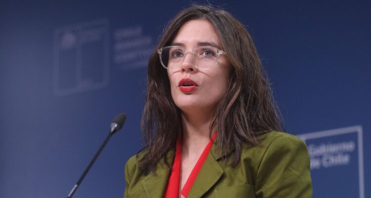 Gobierno explica retraso de licitación de tren Santiago-Valparaíso: oferentes no cumplieron requisitos