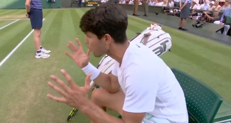 Carlos Alcaraz sucumbió ante Jannik Sinner en final de Wimbledon.