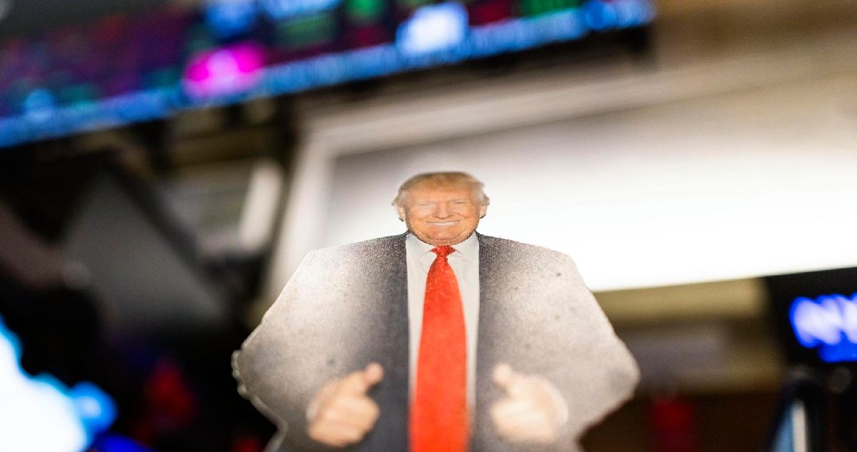 Wall Street cierra en verde pese a nuevas amenazas arancelarias de Trump a la Unión Europea y México