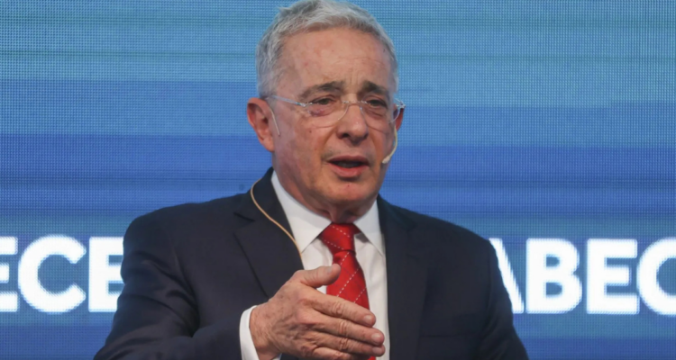Álvaro Uribe