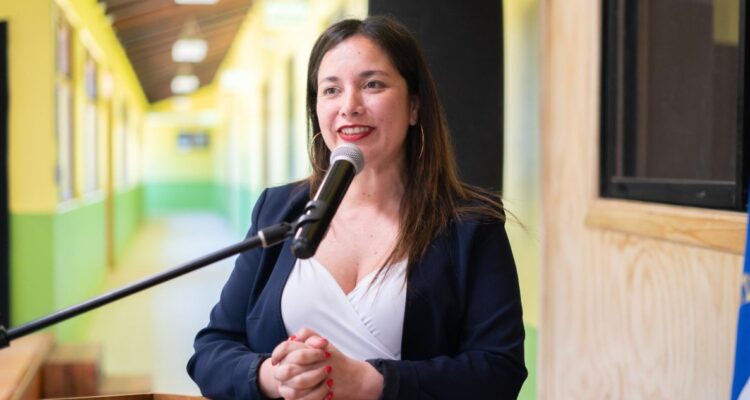 Ana Albornoz candidata a diputada en cupo de FVRS