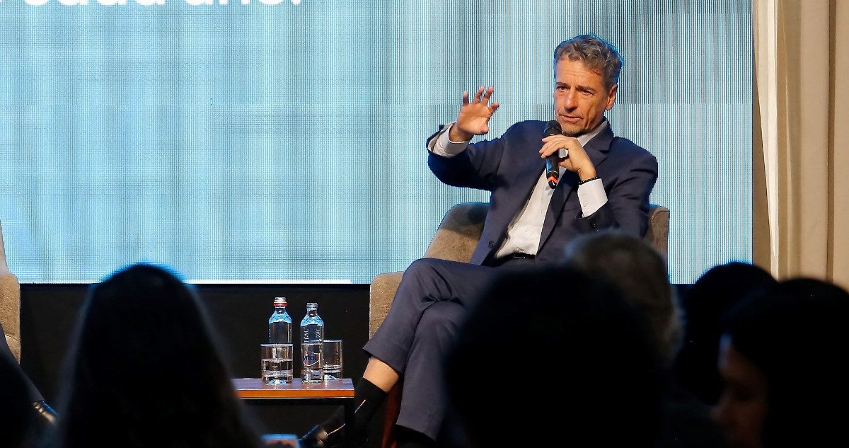 “Sin reforma política esto vale hongo”: Velasco, sin rodeos, dice que la economía “se fue al carajo”