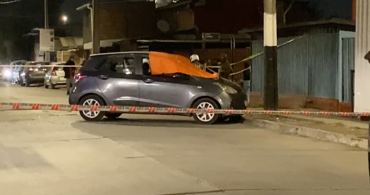 Asesinan a tiros al conductor de un auto en El Bosque: su copiloto quedó herido