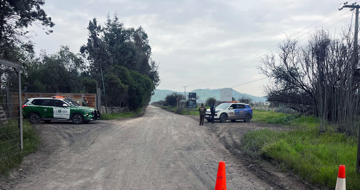 Investigan doble homicidio en un sitio eriazo de Lampa: un cuerpo está envuelto y amarrado con cinta