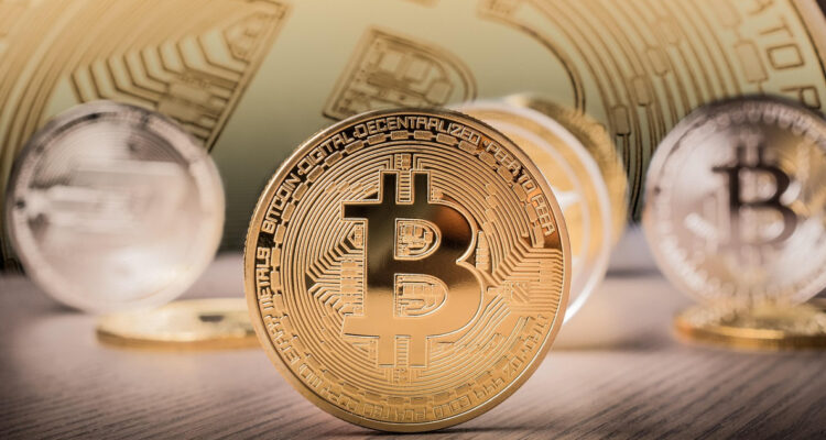 Bancos presionan a Trump para que imponga ciertas restricciones a las plataformas cripto