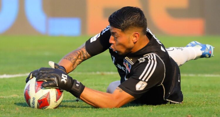 Brayan Cortés deja Colo Colo y parte a Peñarol, de Uruguay