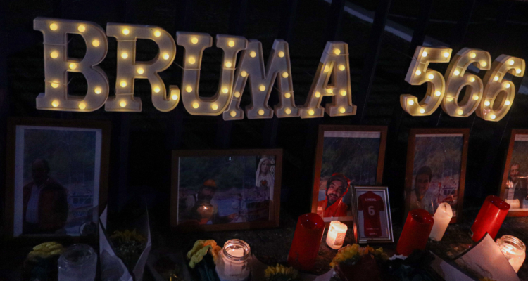 Fotos de tripulantes de la lancha Bruma por comisión que votará este martes sus conclusiones