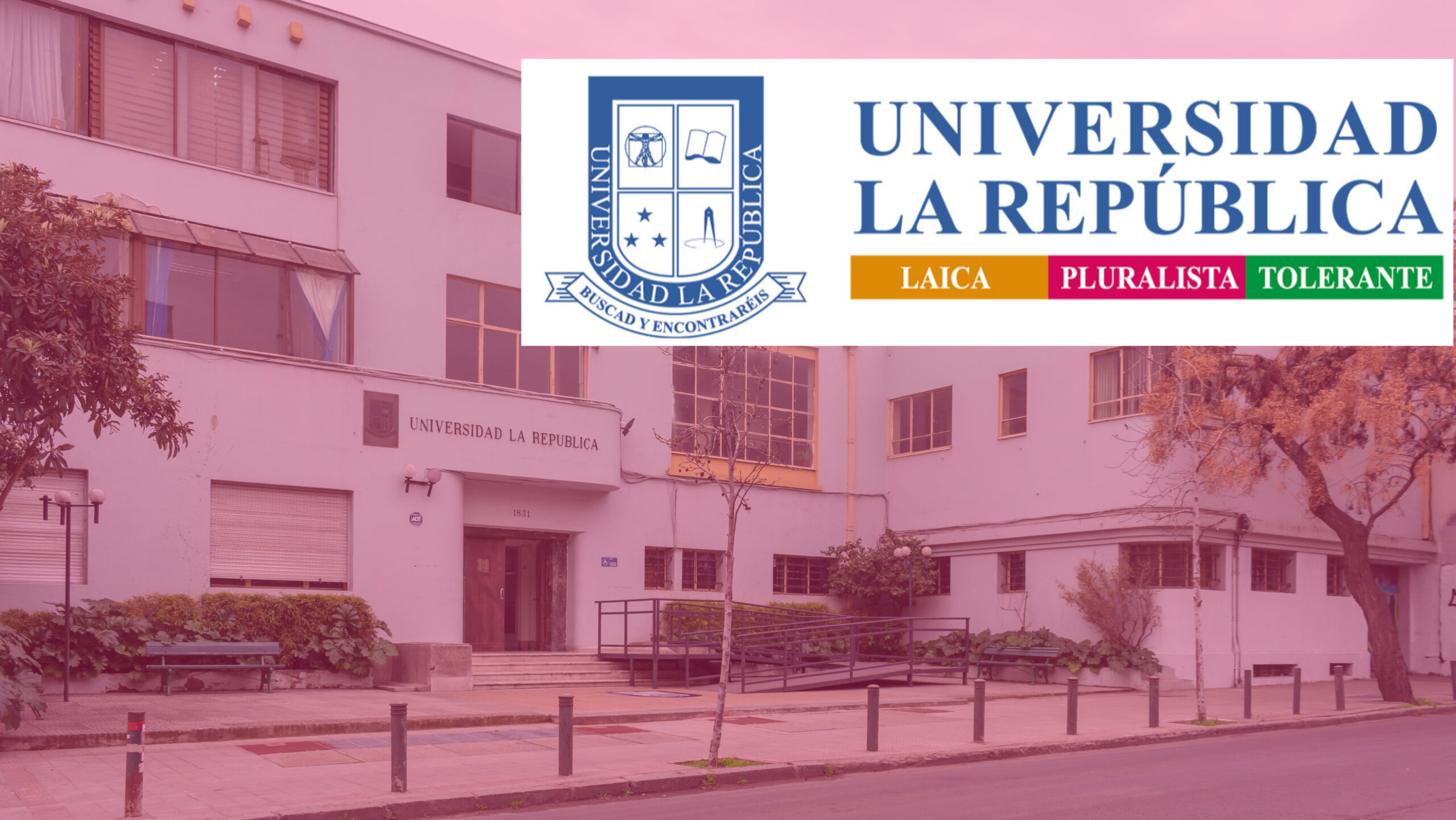 Universidad La República con filtro rosado y logo arriba.