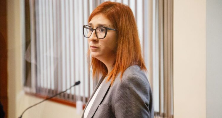 Fiscalía pide 10 años de cárcel para diputada Catalina Pérez por caso Democracia Viva