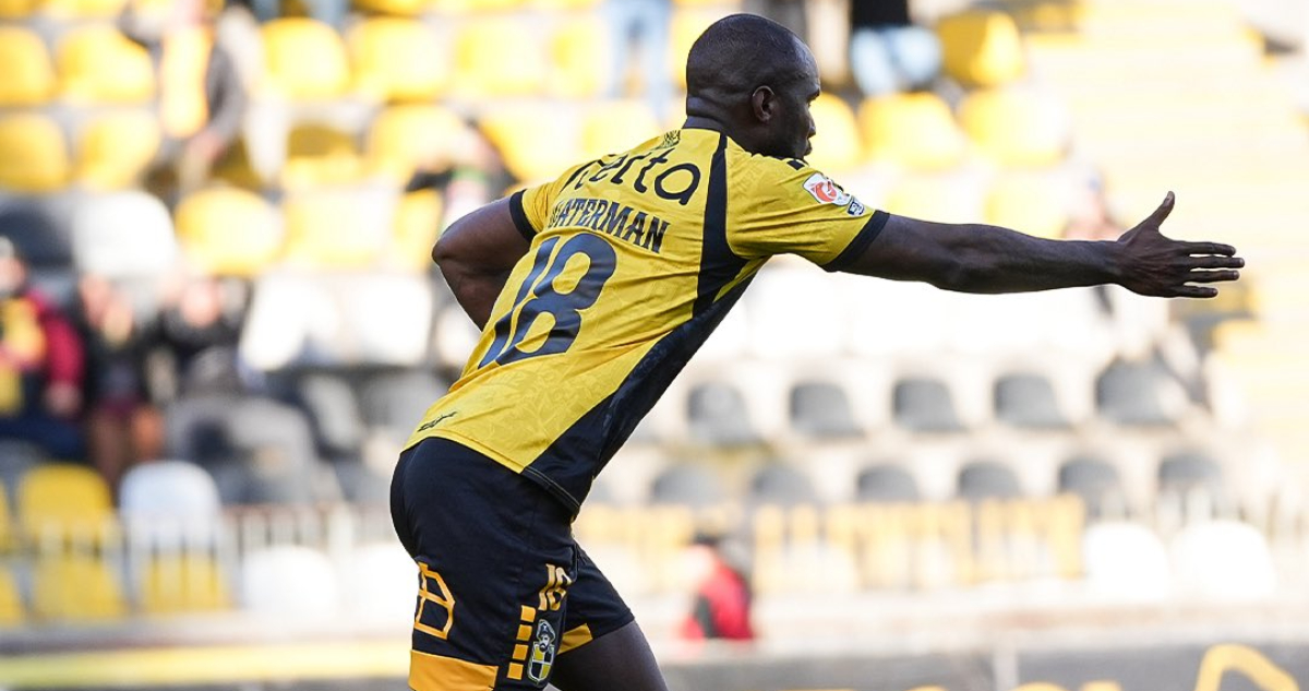 Cecilio Waterman celebra gol de Coquimbo Unido ante Limache