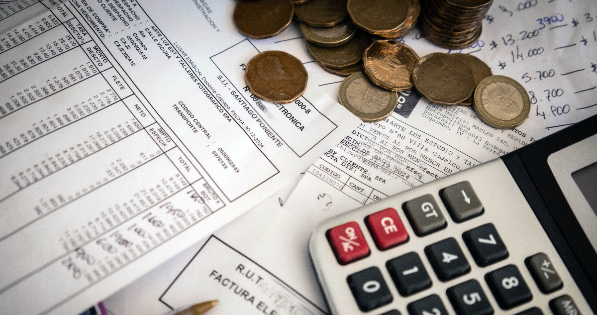 INE reporta que los salarios en Chile continúan al alza ante el control de la inflación