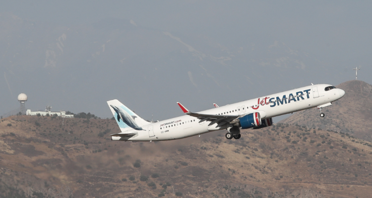 Condenan a Jetsmart por vender pasaje de un vuelo de Arica a Santiago que nunca existió