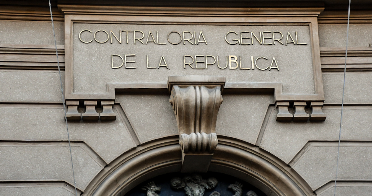 Frontis de Contraloría por irregularidades en permiso de edificación entregado por la Municipalidad de Río Bueno