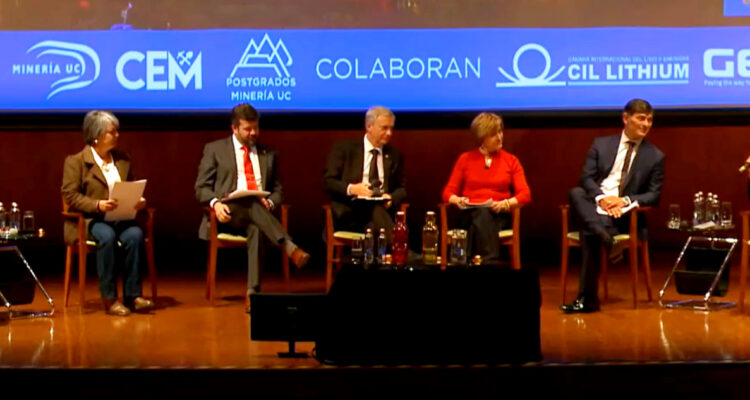 Conversatorio minero: burocracia e impuestos, los puntos que confrontó a candidatos presidenciales