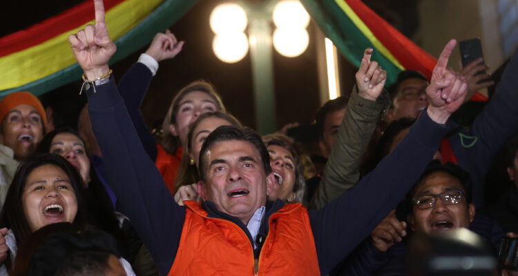 Confirmado: Bolivia tendrá por primera vez una segunda vuelta y el MAS (de Evo y Arce) es aplastado